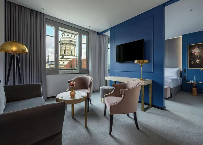 Luc, Autograph Collection Berlin