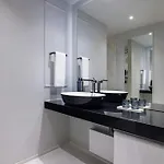 Szálloda Luc, Autograph Collection Berlin