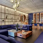 Luc, Autograph Collection 5*