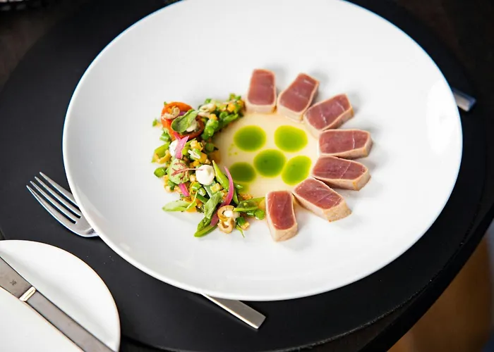 Luc, Autograph Collection ברלין