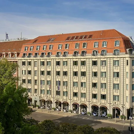 Szálloda Luc, Autograph Collection Berlin