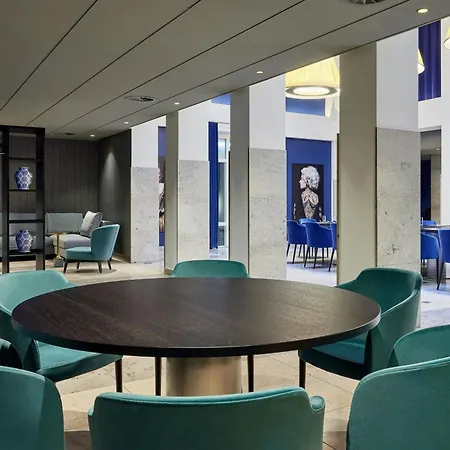 Luc, Autograph Collection Hotel 5*