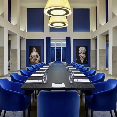 Luc, Autograph Collection 5* Berlin