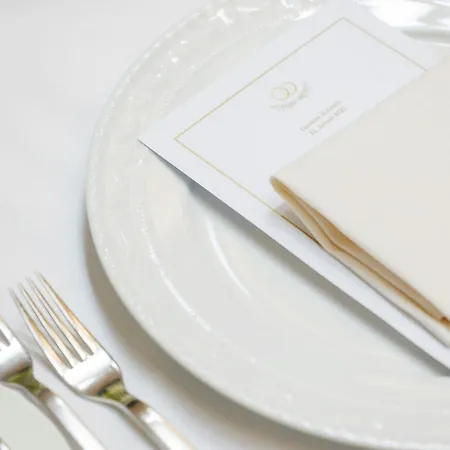 Luc, Autograph Collection