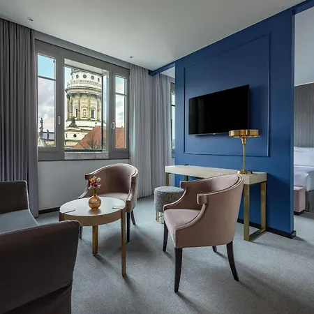 Luc, Autograph Collection Berlin