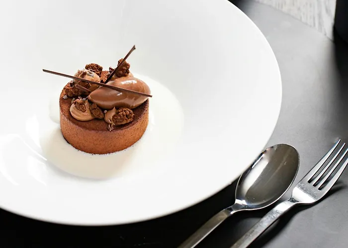 Luc, Autograph Collection Berlim